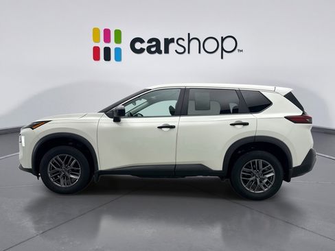 Used 2023 Nissan Rogue S AWD/4WD image 2