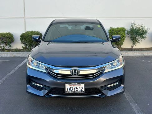 Used 2017 Honda Accord Sport image 2