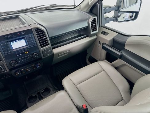 Used 2022 Ford F250 XL w/ Power Equipment Group image 22