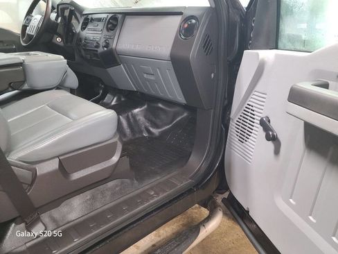Used 2015 Ford F250 XL w/ Snow Plow Prep Package AWD/4WD image 15