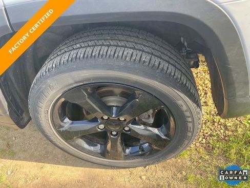 Used 2024 Jeep Grand Cherokee Altitude image 10