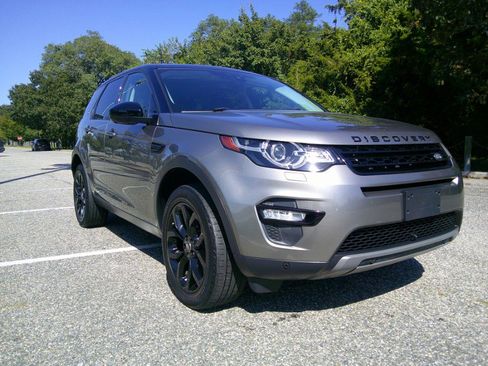 Used 2018 Land Rover Discovery Sport HSE image 7
