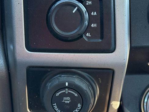 Used 2018 Ford F150 Lariat w/ Equipment Group 502A Luxury image 26