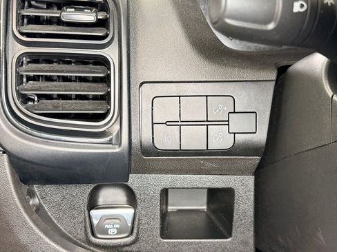 Used 2024 RAM ProMaster 2500 w/ Safety Group FWD image 5
