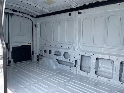 New 2025 Ford Transit 250 148 Medium Roof image 13