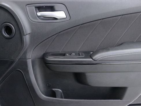 Used 2023 Dodge Charger SXT w/ Blacktop Package image 32