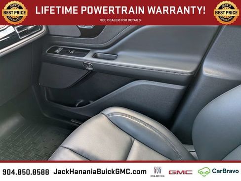 Used 2025 Lincoln Aviator 2WD w/ Equipment Group 101A image 18