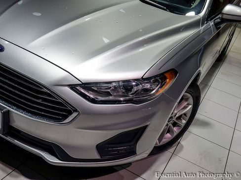 Used 2019 Ford Fusion SE image 7