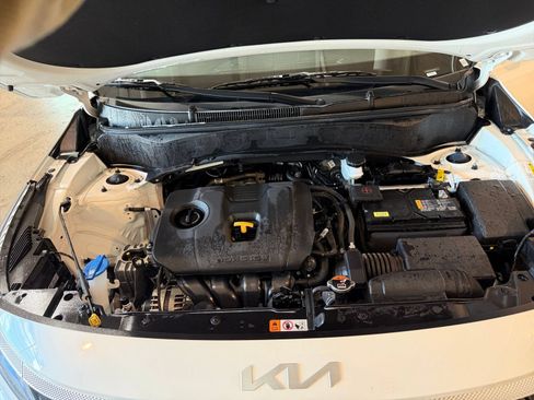 Used 2025 Kia Seltos S FWD image 33