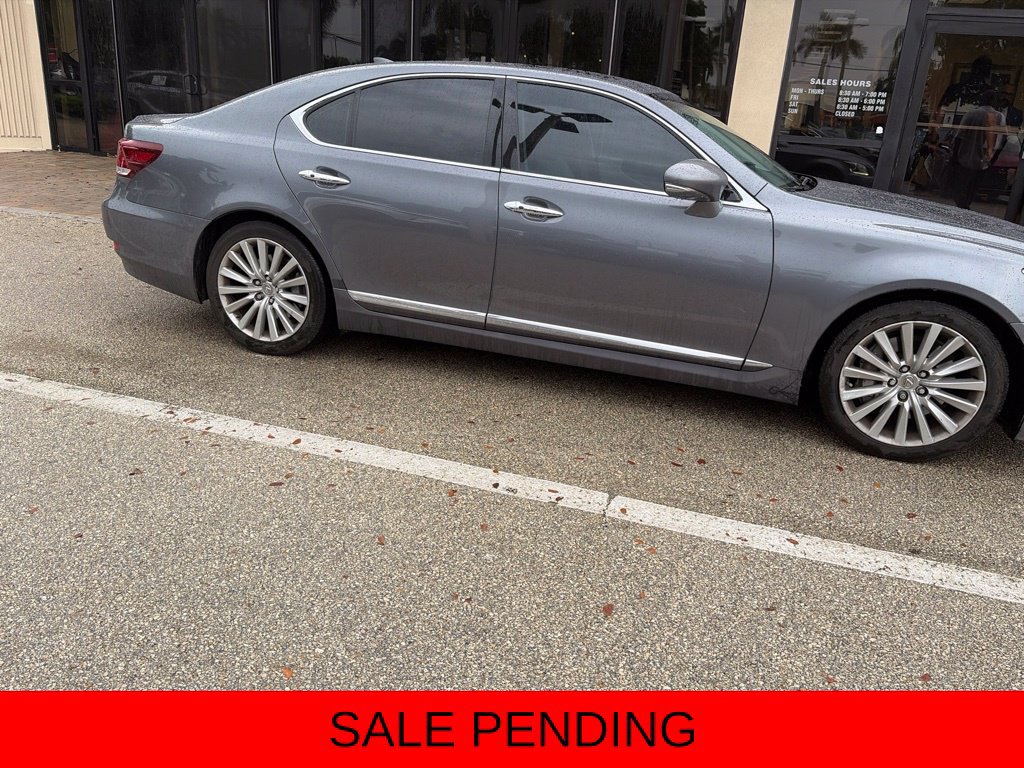 Used 2014 Lexus LS 460 AWD w/ Comfort Package image 2