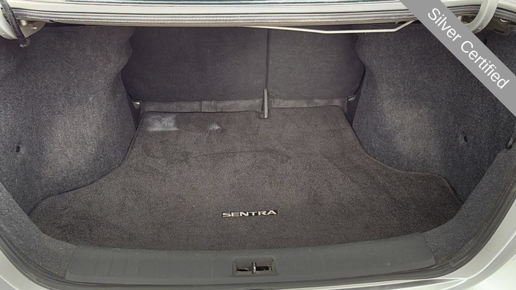 Used 2016 Nissan Sentra FWD image 11