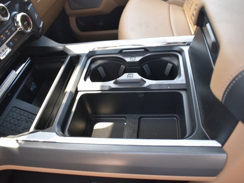 Used 2025 Ford F450 Lariat w/ FX4 Off-Road Package image 27