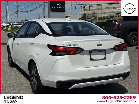 Used 2023 Nissan Versa SV FWD image 7