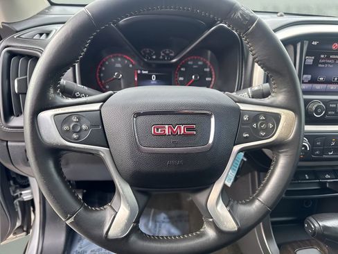 Used 2015 GMC Canyon SLE w/ SLE Convenience Package image 12