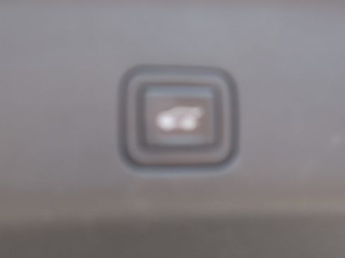 Used 2023 Chevrolet Suburban RST w/ Luxury Package image 32