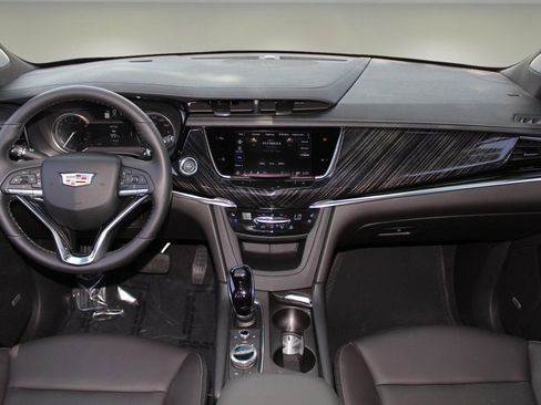 New 2025 Cadillac XT6 Premium Luxury image 14