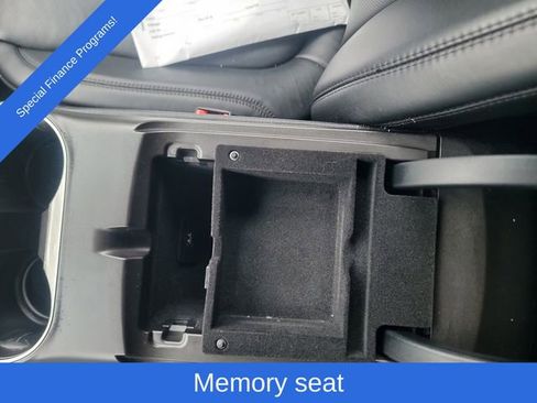 Used 2016 Lincoln MKX Reserve w/ Luxury Package image 19