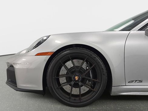Certified 2025 Porsche 911 Carrera 4 GTS AWD/4WD image 10