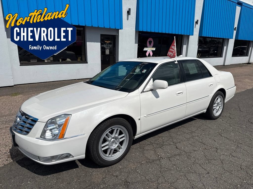 Used 2010 Cadillac DTS FWD image 1