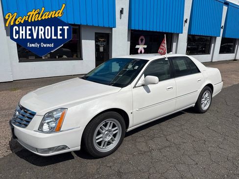 Used 2010 Cadillac DTS FWD image 1