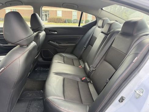 Used 2024 Nissan Altima 2.5 SR image 29