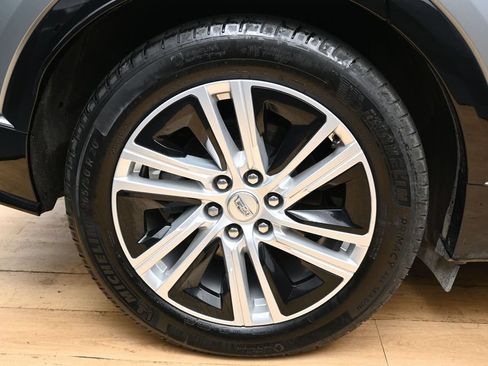 Used 2024 Cadillac Lyriq Tech RWD image 13