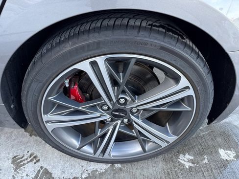 Used 2025 Genesis G70 2.5T w/ Sport Prestige Package image 23