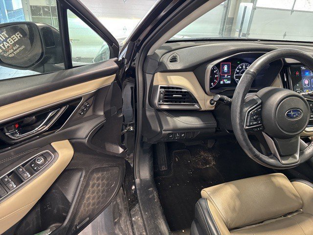 Used 2023 Subaru Outback Limited AWD/4WD image 5