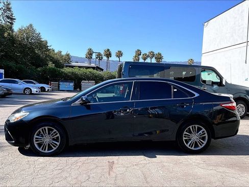 Used 2016 Toyota Camry SE FWD image 7