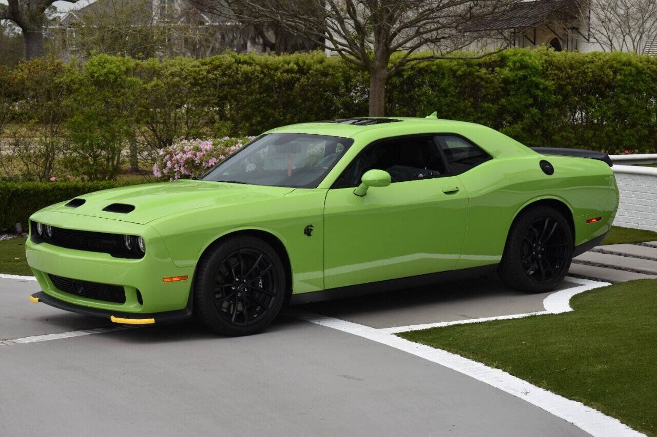 Used 2023 Dodge Challenger SRT Hellcat RWD image 12
