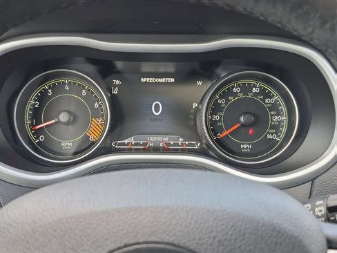 Used 2017 Jeep Cherokee Trailhawk AWD/4WD image 34