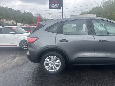 Used 2022 Ford Escape S AWD/4WD image 4