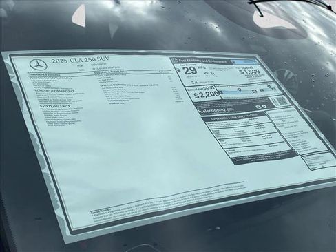 Certified 2025 Mercedes-Benz GLA 250 image 26