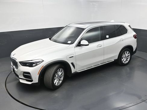 Used 2022 BMW X5 xDrive45e w/ Climate Comfort Package AWD/4WD image 34