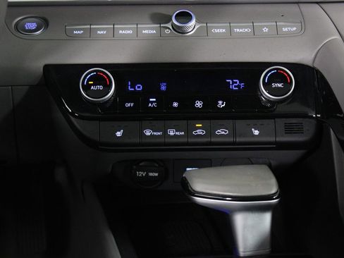 Certified 2024 Hyundai Elantra SEL w/ Convenience Package image 22