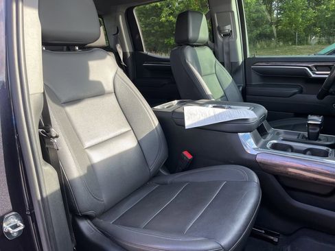 Used 2022 Chevrolet Silverado 1500 LTZ AWD/4WD image 12