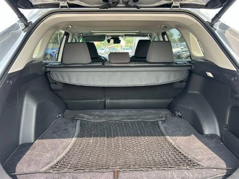 Used 2025 Toyota RAV4 XLE w/ Convenience Package FWD image 10