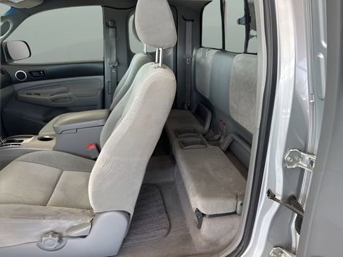 Used 2006 Toyota Tacoma PreRunner image 13