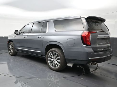 Used 2021 GMC Yukon XL Denali w/ Denali Premium Package RWD image 3