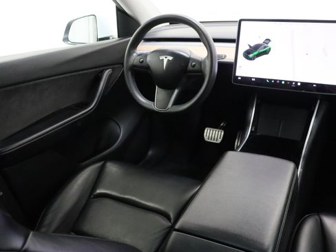 Used 2021 Tesla Model Y Performance image 29