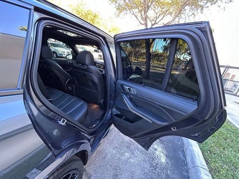 Used 2022 BMW X5 sDrive40i w/ M Sport Package image 32