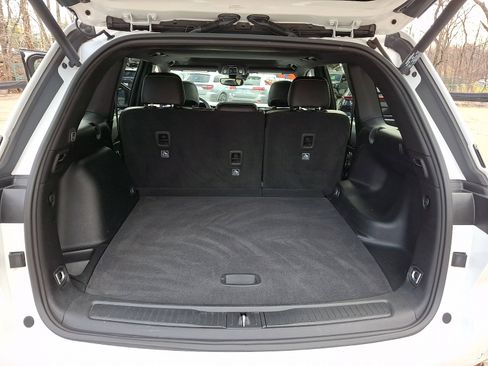 Certified 2023 Jeep Grand Cherokee Altitude image 30