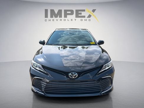 Used 2023 Toyota Camry LE FWD image 6