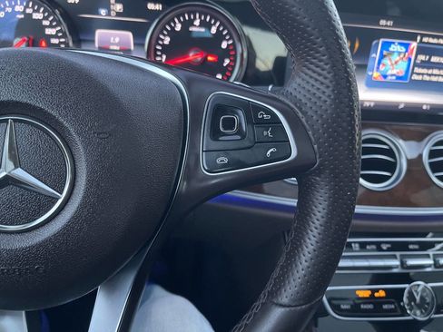 Used 2017 Mercedes-Benz E 300 4MATIC image 33