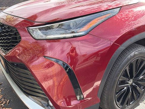 Used 2024 Toyota Highlander XSE image 8