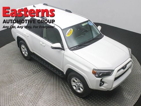 Used 2024 Toyota 4Runner SR5 Premium image 3