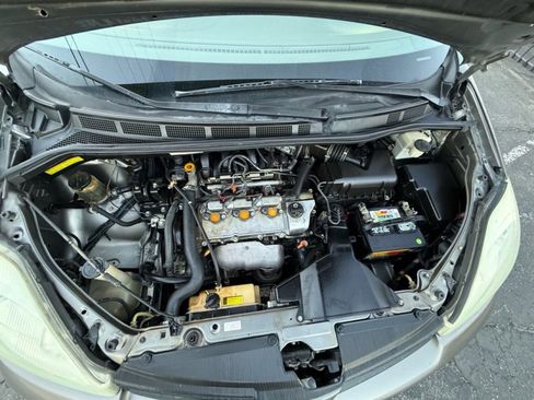 Used 2005 Toyota Sienna CE image 15