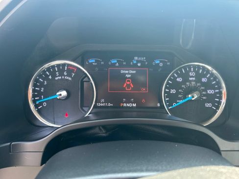 Used 2019 Ford Expedition Platinum RWD image 14