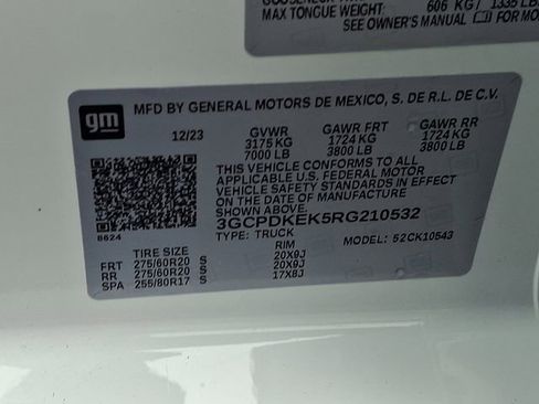 Used 2024 Chevrolet Silverado 1500 LT AWD/4WD image 27
