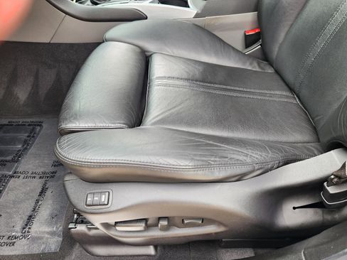 Used 2010 Cadillac SRX Luxury image 31